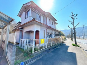 福山市水呑町、中古一戸建ての画像です