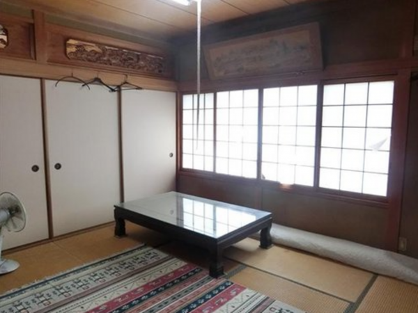 福山市住吉町、中古一戸建ての画像です