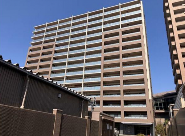 福山市緑町、マンションの画像です