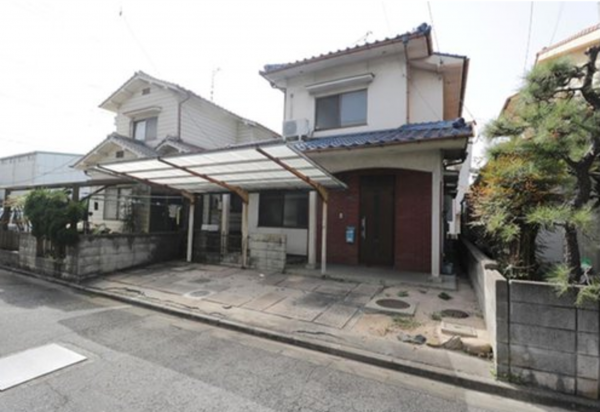 福山市曙町、中古一戸建ての画像です