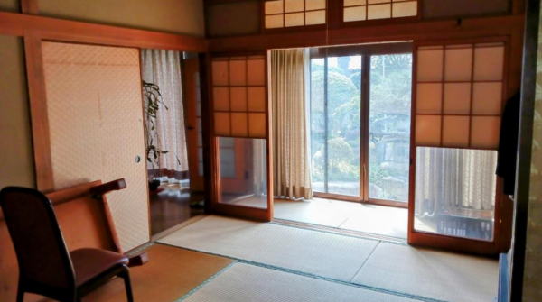 福山市本庄町中、中古一戸建ての画像です