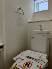 福山市水呑町、新築一戸建てのトイレ画像です