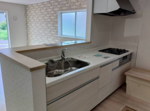 福山市水呑町、新築一戸建てのキッチン画像です