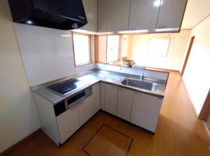 福山市瀬戸町大字地頭分、中古一戸建てのキッチン画像です