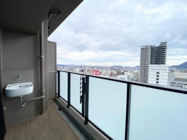 福山市三之丸町、マンションのバルコニー画像です