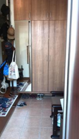 福山市川口町、中古一戸建ての玄関画像です