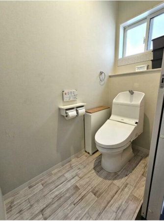 福山市東深津町、中古一戸建てのトイレ画像です