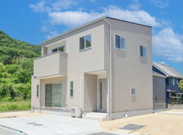 福山市水呑町、中古一戸建ての外観画像です