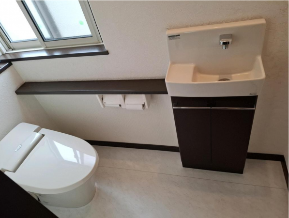 福山市水呑町、中古一戸建てのトイレ画像です