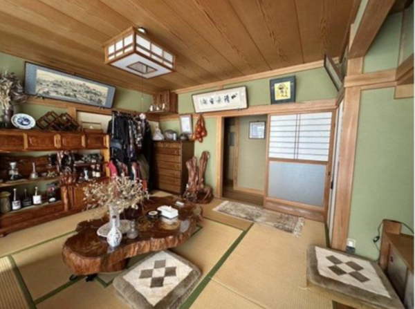 福山市幕山台、中古一戸建ての画像です