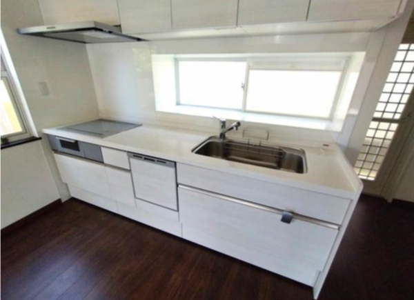 福山市明王台、中古一戸建ての画像です