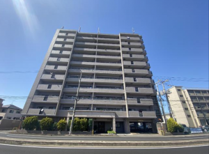 福山市南手城町、マンションの外観画像です