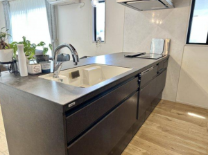 福山市伊勢丘、中古一戸建てのキッチン画像です