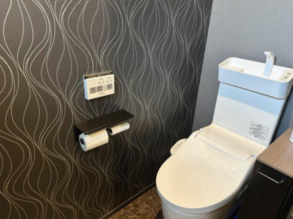 福山市伊勢丘、中古一戸建てのトイレ画像です