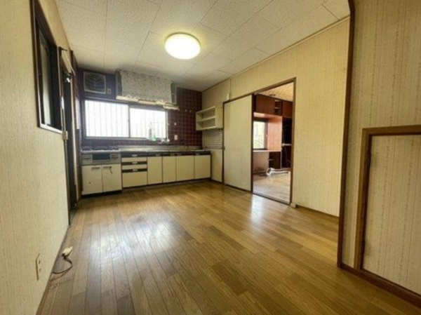 福山市幕山台、中古一戸建ての画像です