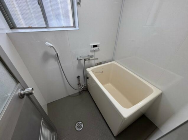 福山市向陽町、マンションの風呂画像です