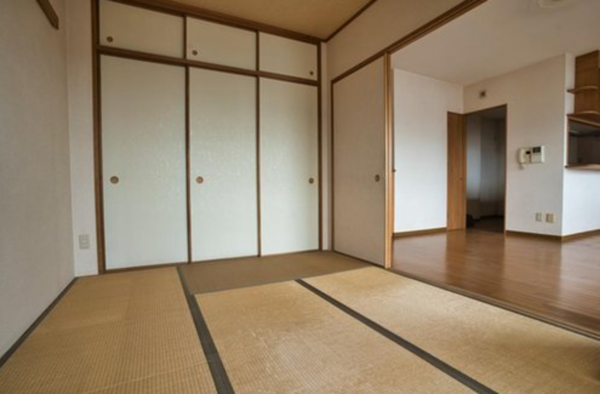 福山市霞町、マンションの画像です