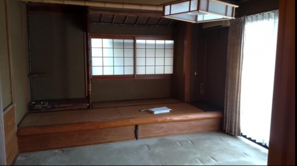 福山市南蔵王町、中古一戸建ての画像です