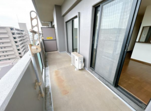 福山市西桜町、マンションのバルコニー画像です