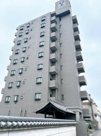 福山市西桜町、マンションの外観画像です