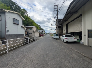 福山市藤江町、土地の前面道路を含む現地写真画像です