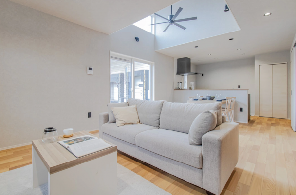 福山市大門町、新築一戸建ての居間画像です