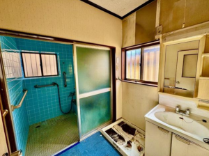 福山市清水ケ丘、中古一戸建ての洗面画像です