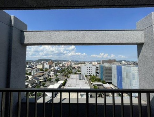 福山市沖野上町、マンションの画像です