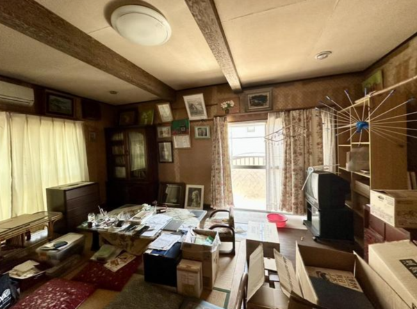 福山市手城町、中古一戸建ての画像です