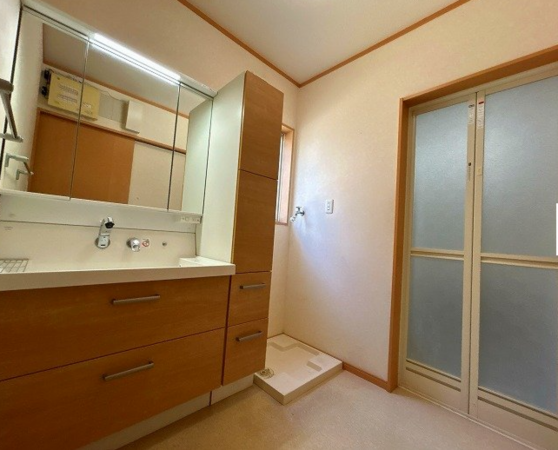 福山市川口町、中古一戸建ての画像です