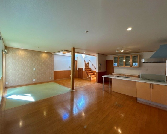 福山市川口町、中古一戸建ての画像です