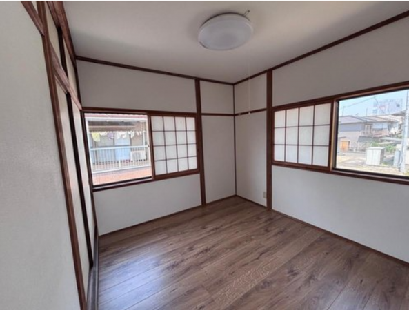 福山市南蔵王町、中古一戸建ての画像です