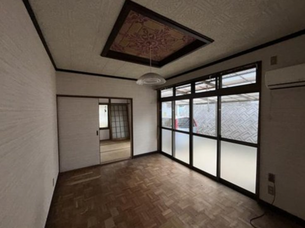 福山市緑陽町、中古一戸建ての画像です
