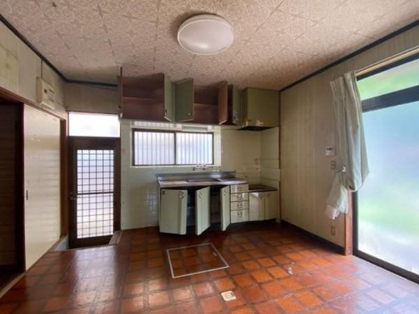 福山市幕山台、中古一戸建ての画像です