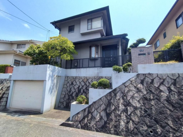 福山市明王台、中古一戸建ての外観画像です
