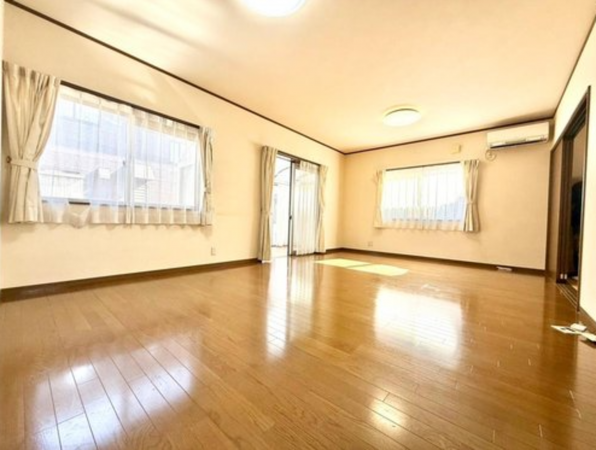 福山市平成台、中古一戸建ての画像です