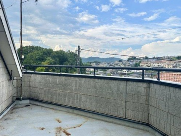 福山市伊勢丘、中古一戸建てのバルコニー画像です