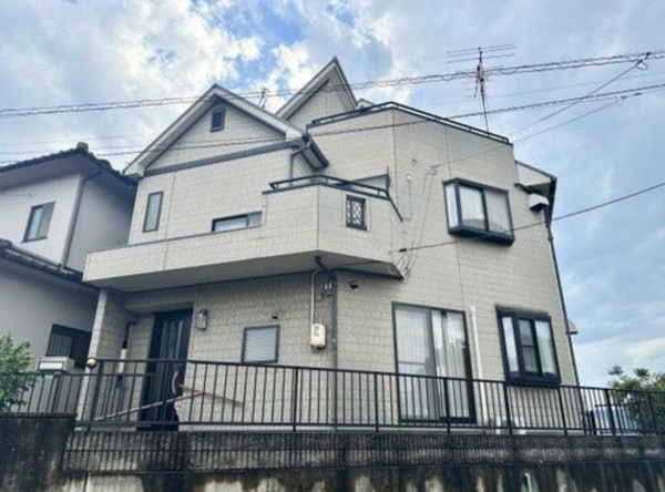 福山市伊勢丘、中古一戸建ての外観画像です