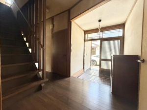 福山市川口町、中古一戸建ての画像です