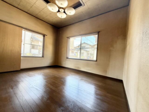 福山市川口町、中古一戸建ての画像です