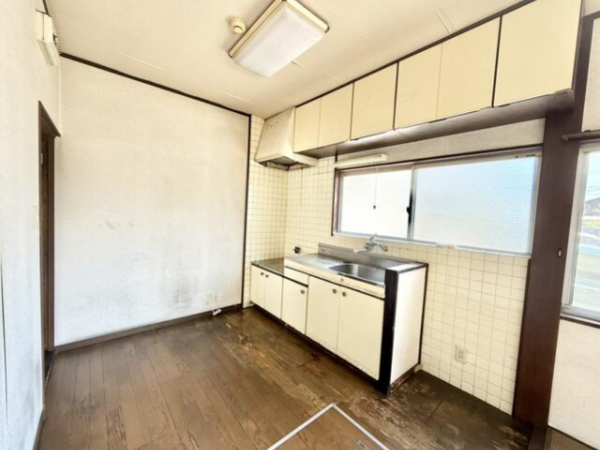 福山市川口町、中古一戸建ての画像です