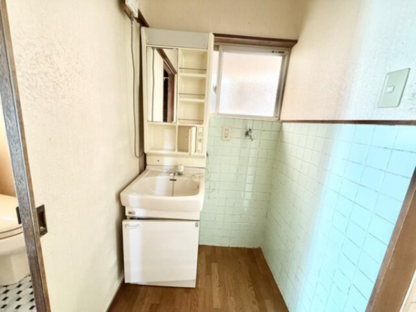 福山市川口町、中古一戸建ての画像です