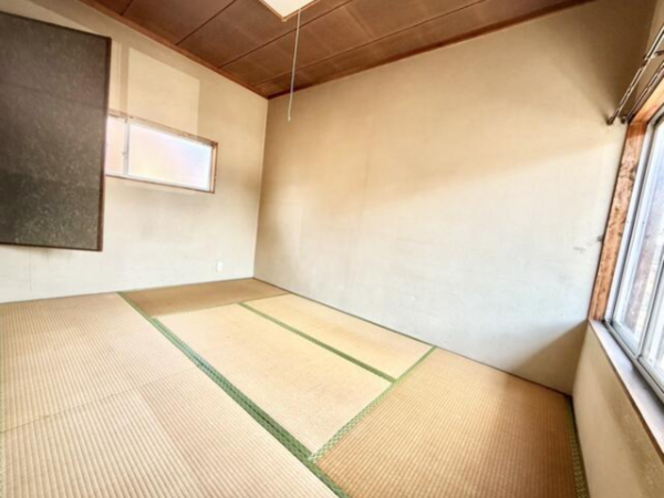 福山市川口町、中古一戸建ての画像です