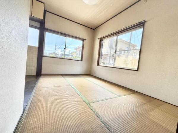 福山市川口町、中古一戸建ての画像です