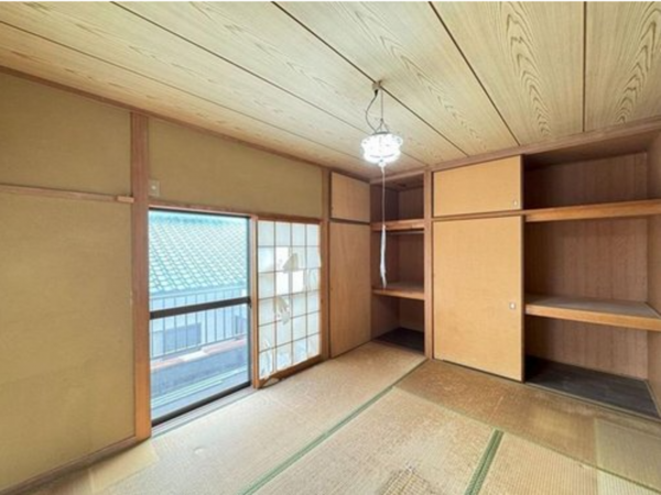 福山市西深津町、中古一戸建ての画像です