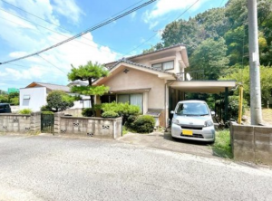 福山市佐波町、中古一戸建ての外観画像です