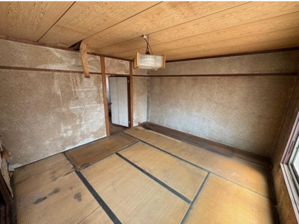 福山市野上町、中古一戸建ての画像です