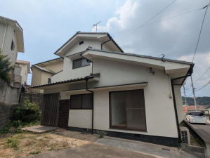 福山市大門町、中古一戸建ての外観画像です