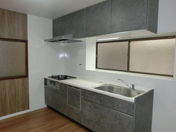 福山市水呑向丘、中古一戸建てのキッチン画像です