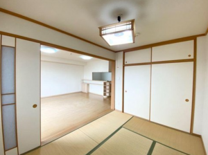 福山市西桜町、マンションの画像です